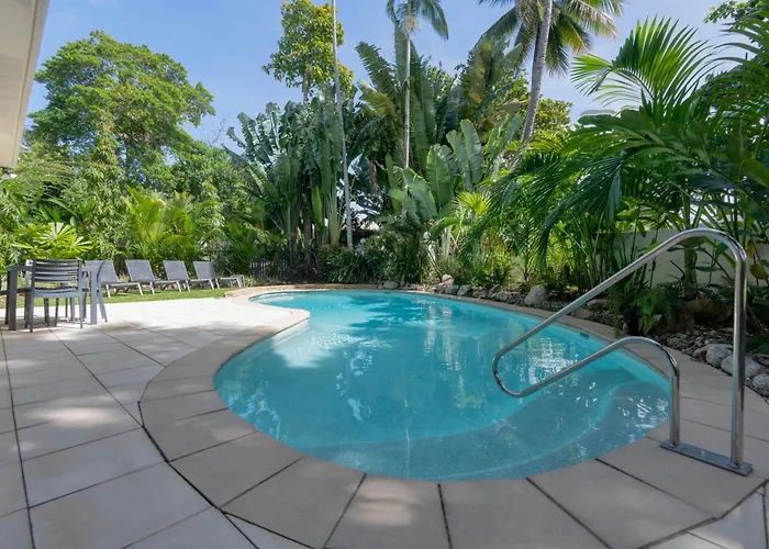 Tropical Reef Apartments