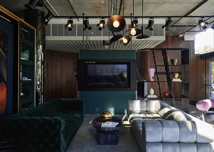 Romantic hotel: Tribe Perth Kings Park