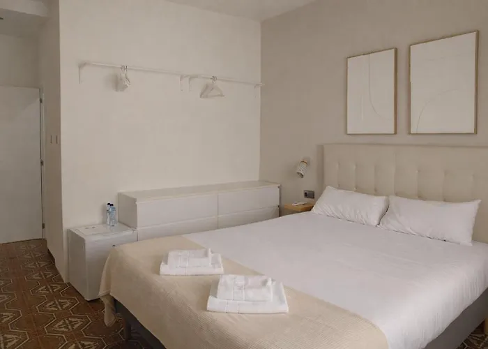 Casa Mila Sv Guesthouse