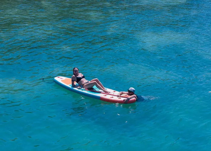 B&B: Fragata Island House