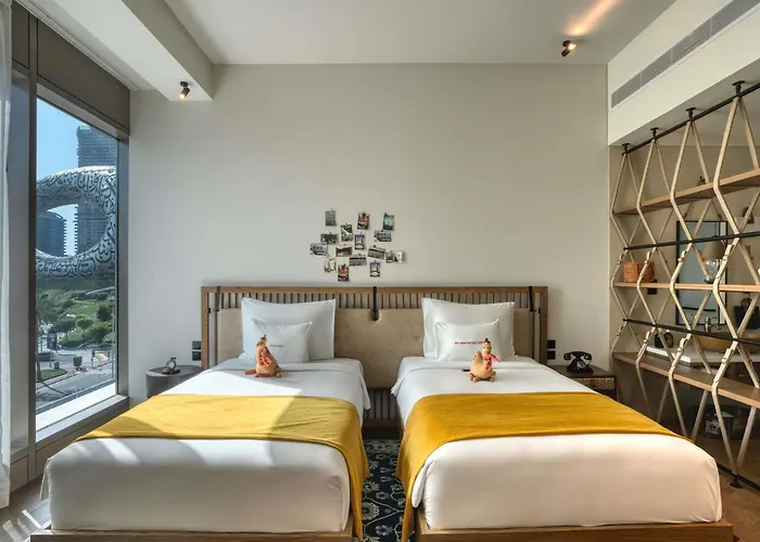 Central hotel: 25Hours Hotel Dubai One Central