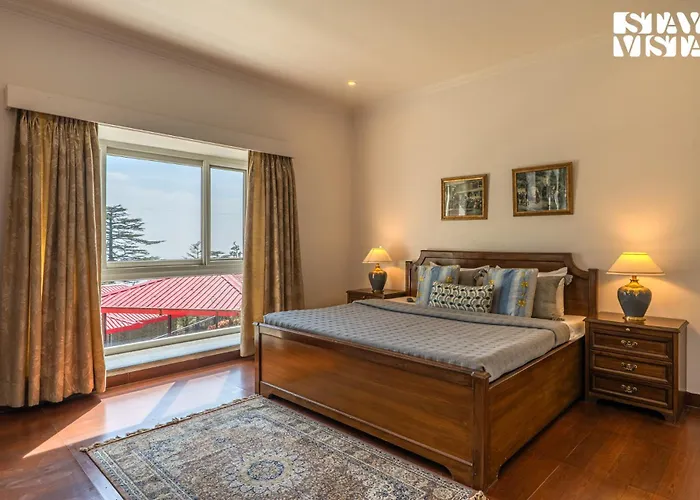 Stayvista At Pineview @ Albert Estate