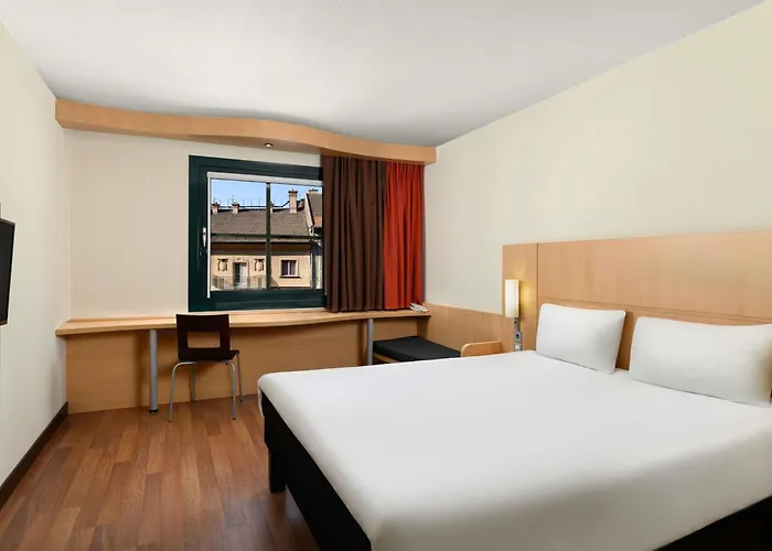 Central hotel: Ibis Budapest Heroes Square