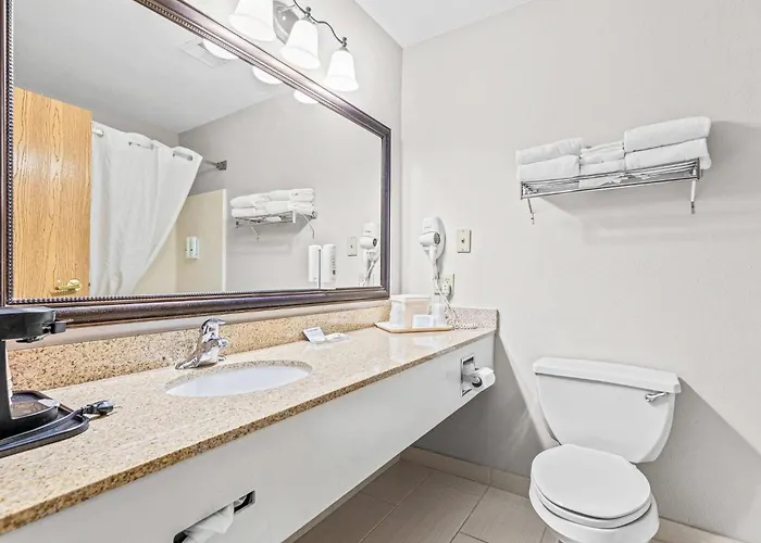 Quality Inn & Suites On The River