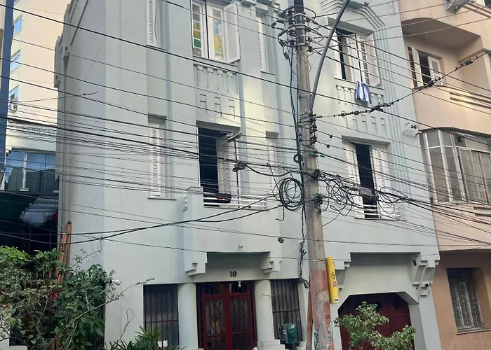 Hostel: Books Hostel