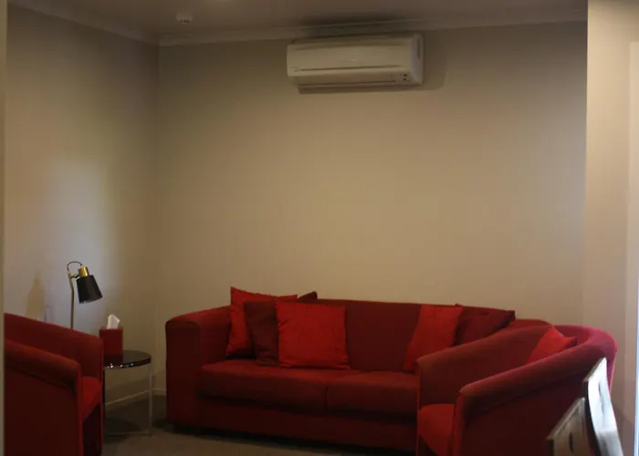 Albert Court Motor Lodge