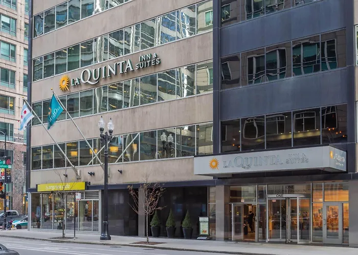 Resorts Guide La Quinta Inn & Suites By Wyndham Chicago Downtown