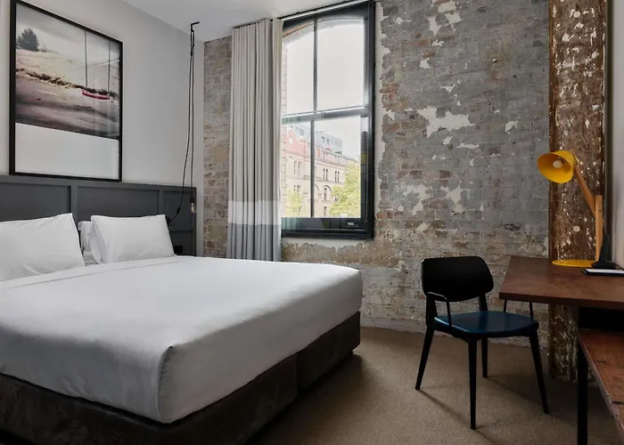 Romantic hotels Woolstore 1888, Sydney - Handwritten Collection