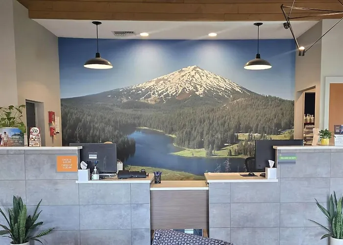 Cheap hotel: La Quinta Inn By Wyndham Bend