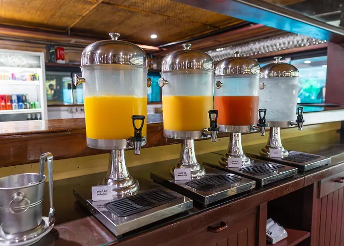 Pet Friendly hotel: Hotel Nacional Inn Ubatuba - Praia Das Toninhas