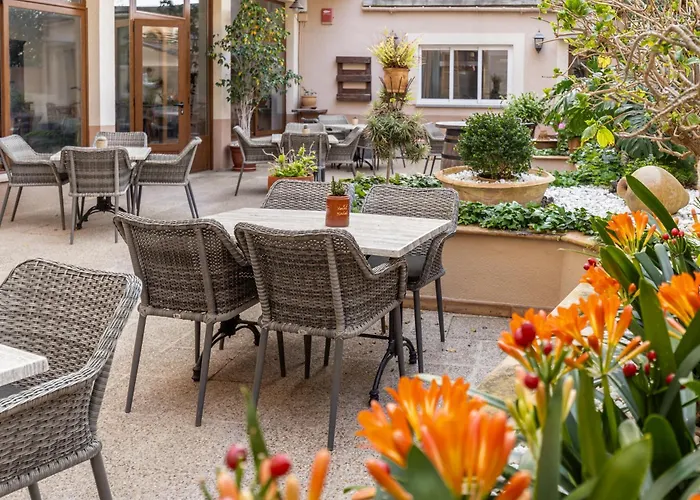  Hostal Nadal