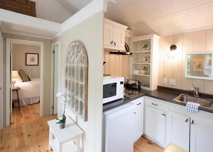 Boutique hotel only: The Cottages At Cabot Cove