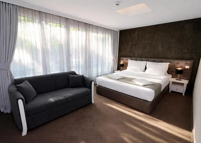 Hotel Alexandar II