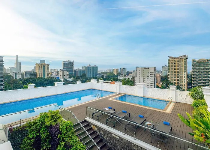 Hotel with pool: T-Ritz Saigon Hotel & Apartment