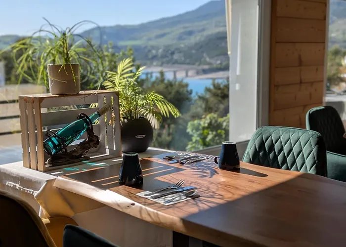 Hôtel accueillant les animaux: Logis Hotel Eden Lac