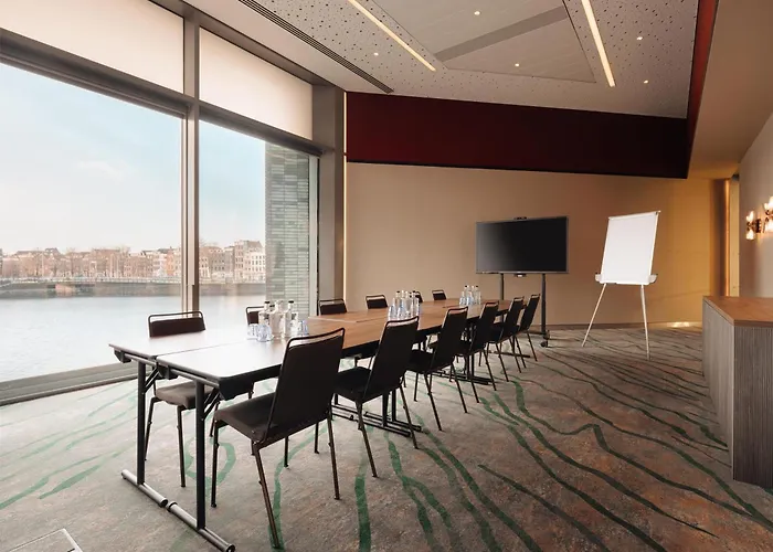 5 star hotels Doubletree By Hilton Amsterdam Centraal Station