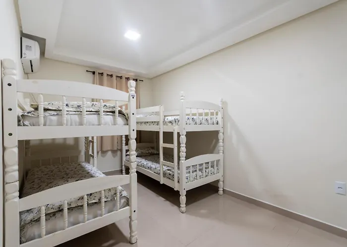  Bombinhas Tourist Apart