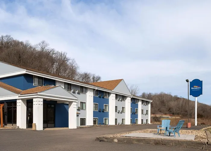 Cheap hotel: Super 8 By Wyndham Mankato