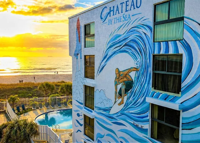 Сity center hotels Chateau By The Sea 302