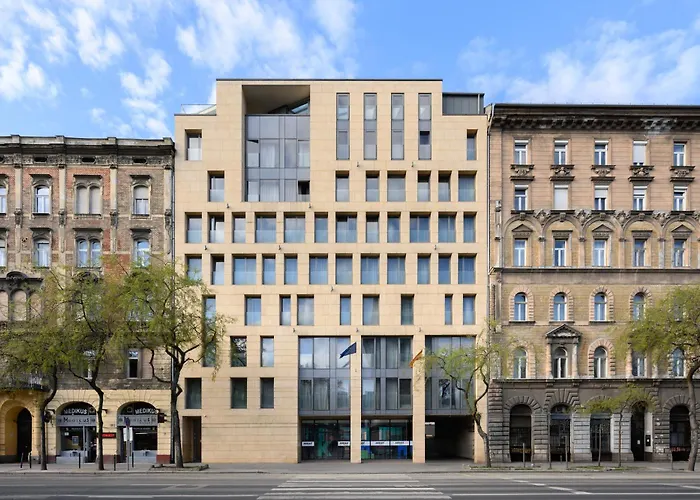 Akeah Verdi Budapest