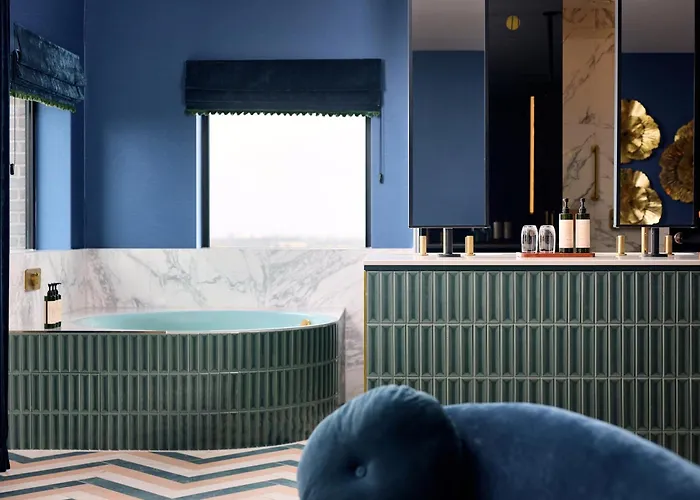 Hotels with pool Van Der Valk Amsterdam - Amstel