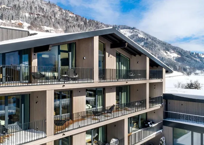 Emma Deluxe Direkt Beim Skibus Ganzjaehrig Beheizter Aussenpool
