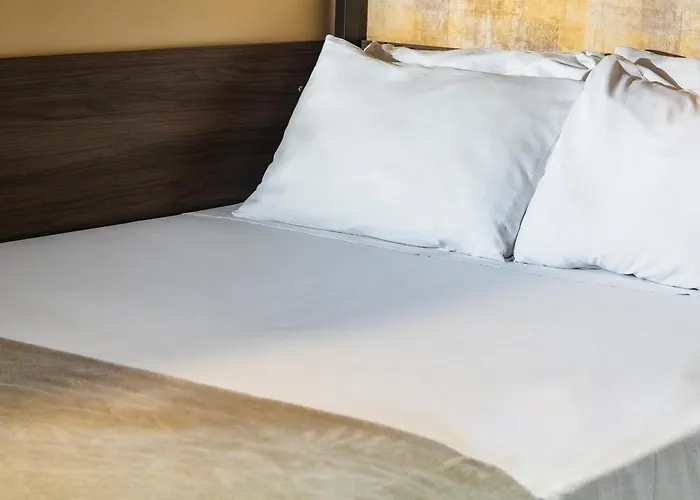 Hotel 3 estrelas: Uny Hotéis Brás