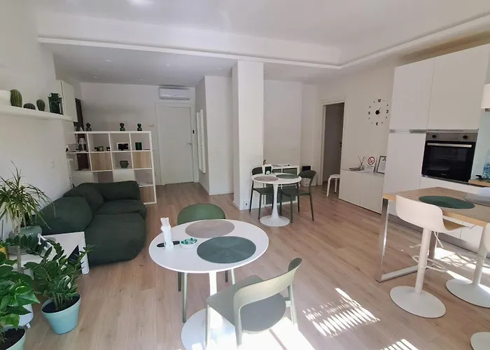 Albergo economico: IL BALCONE NEL PARCO - stanze con bagno privato