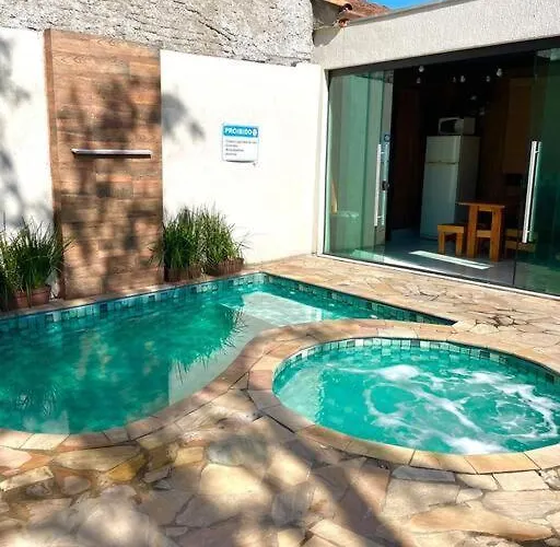 Casa com piscina climatizada e eventos Day use