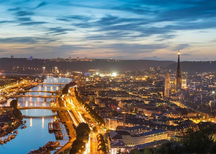 Hotel near College: Novotel Suites Rouen Normandie