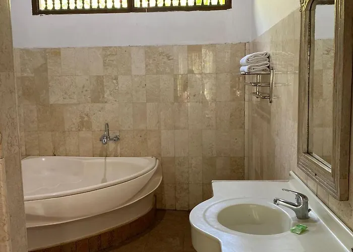 Hotels with pool Double One Villas