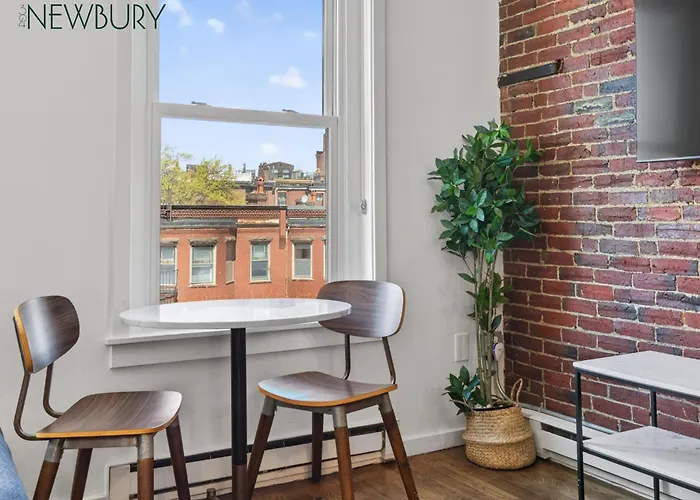 Apartments 304 Newbury Street By Thatch