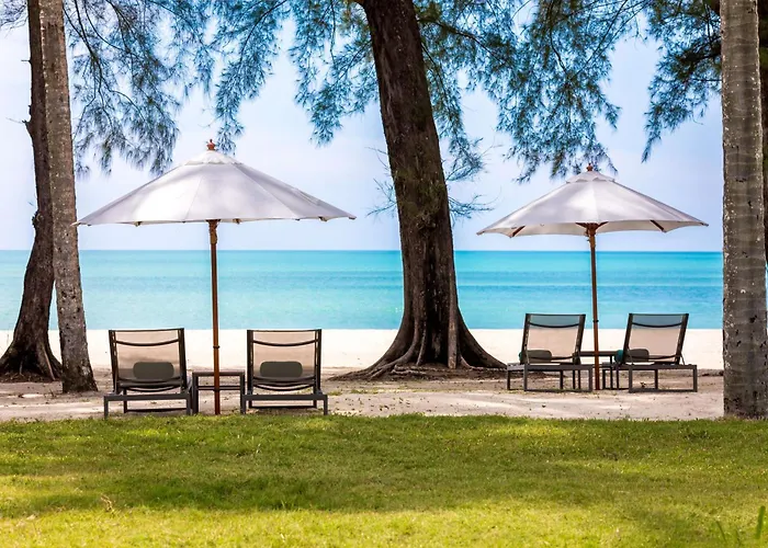 Ping pong hotels Outrigger Khao Lak Beach