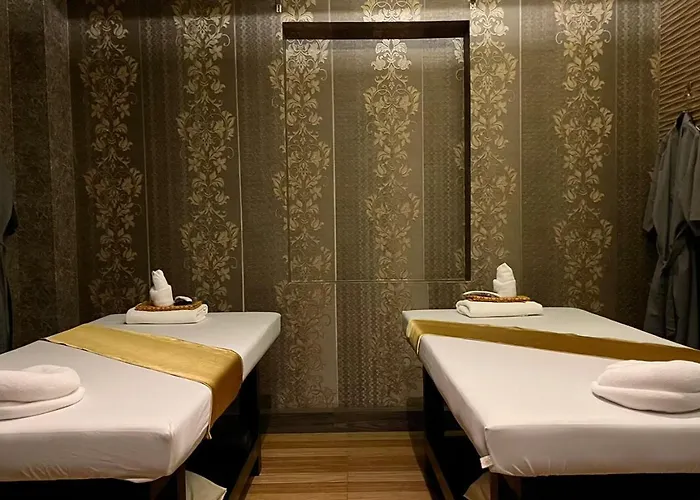 Grand 5 & Plaza Sukhumvit Bangkok