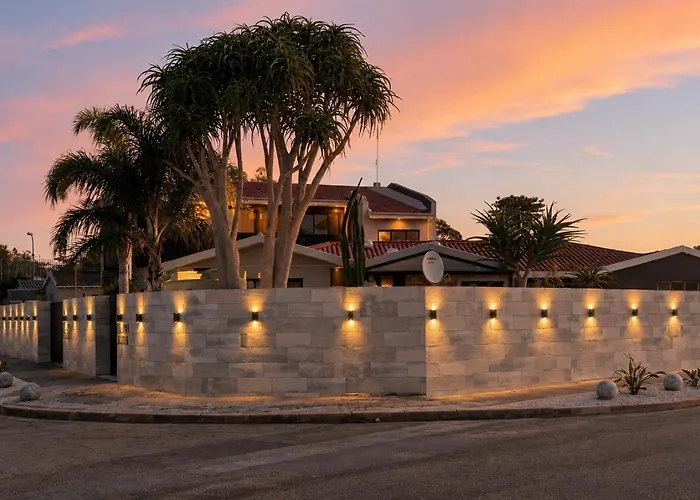 Royal Palms Guest House