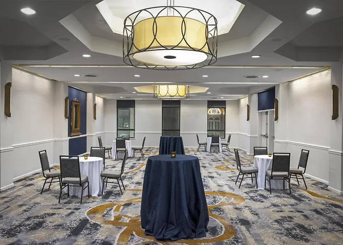 Doubletree By Hilton Center City