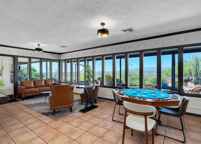 Beach hotel: Tombstone Lookout Lodge, Surestay Collection By Best Western