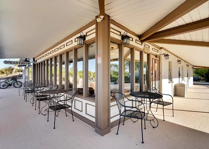 Beach hotel: Tombstone Lookout Lodge, Surestay Collection By Best Western