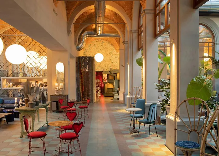 Pet Friendly hotel: 25Hours Hotel Florence Piazza San Paolino