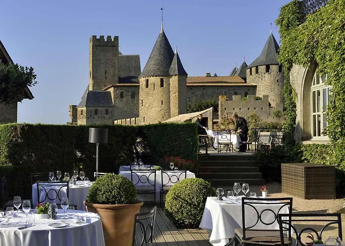Hotel with pool: Hotel De La Cite Carcassonne - Mgallery Collection