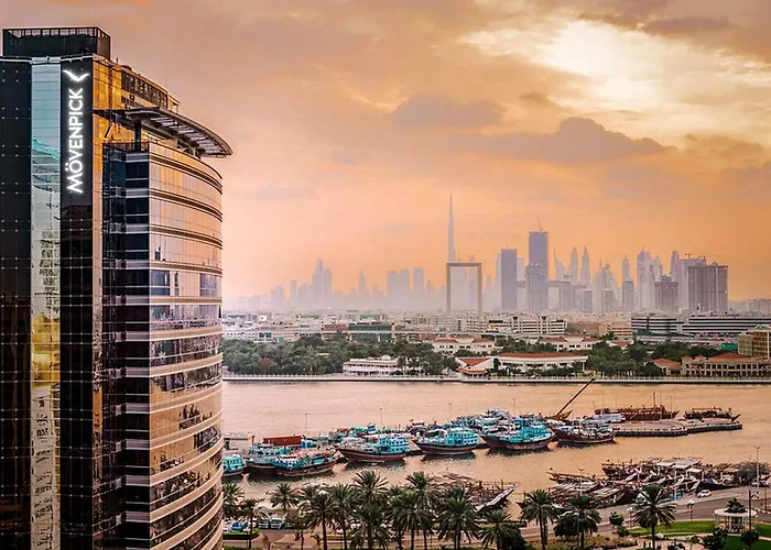 Hotel with pool: Moevenpick Dubai Creek