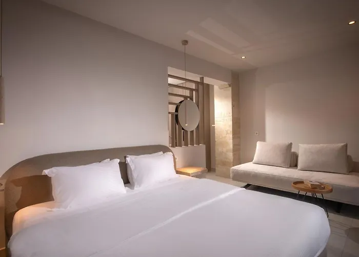 Parthenis &Suites