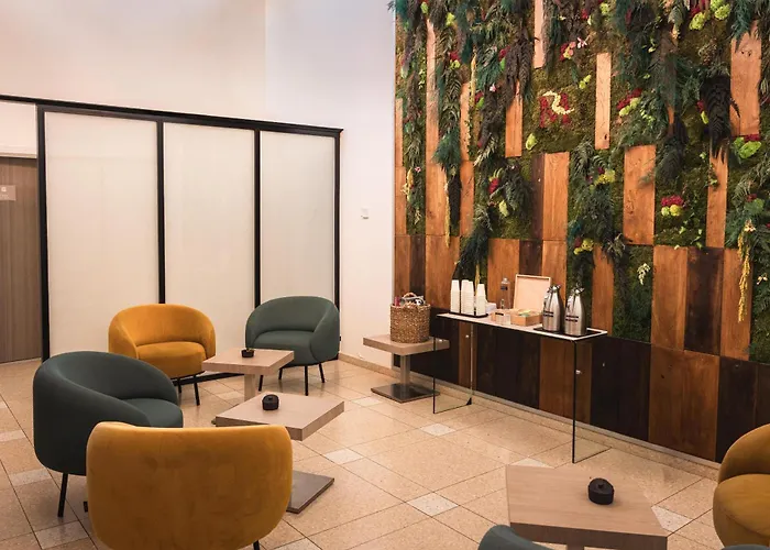 Relais De La Malmaison Paris Rueil -Spa