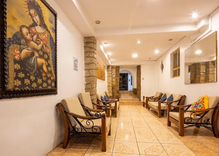  San Blas Plaza Inn