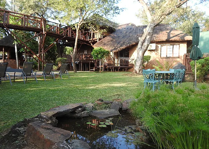 Bona Ngwenya Lodge & Safaris