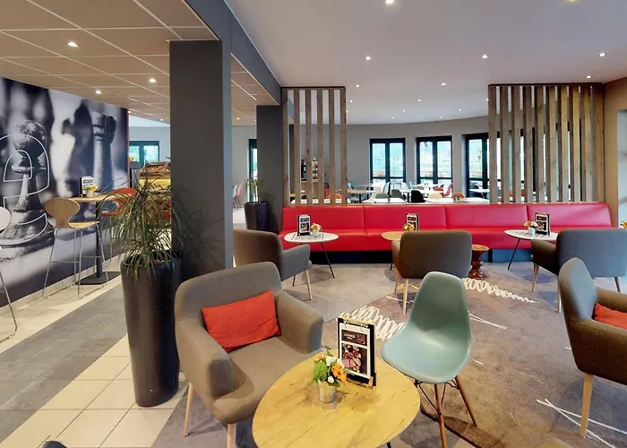 Ibis Dinant Centre
