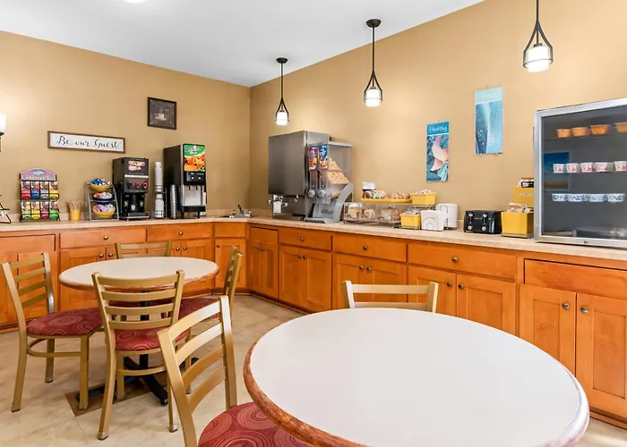 Days Inn By Wyndham Columbia Mall