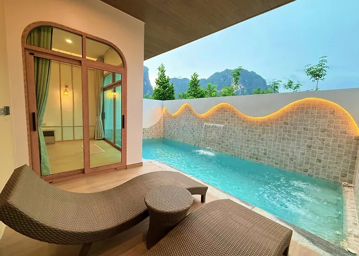 Apex Private Pool