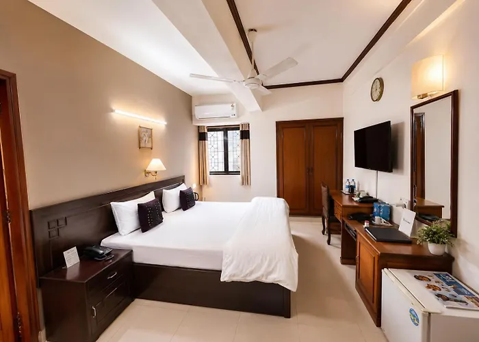 The Solace Hotel - Nehru Place