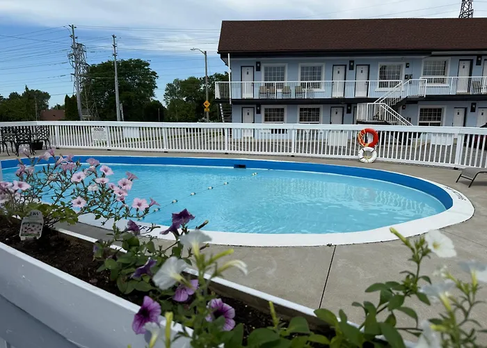 3 star hotels Falls Lodge By The Falls
